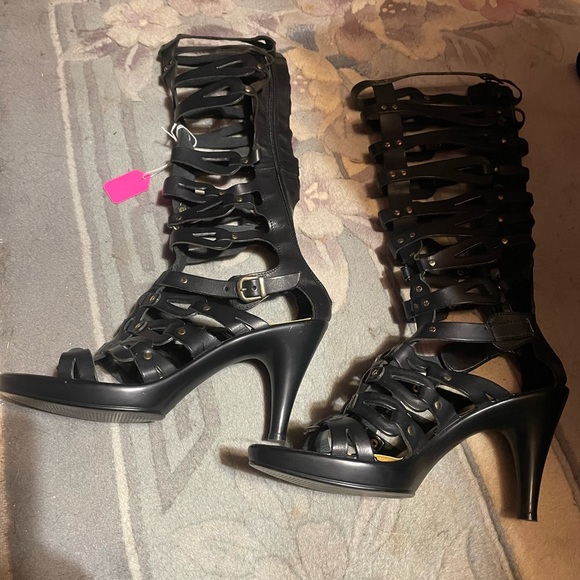 New Sotto Sopra Italian leather gladiator sandals - Picture 2 of 9